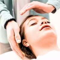 mains sur la tete -200px